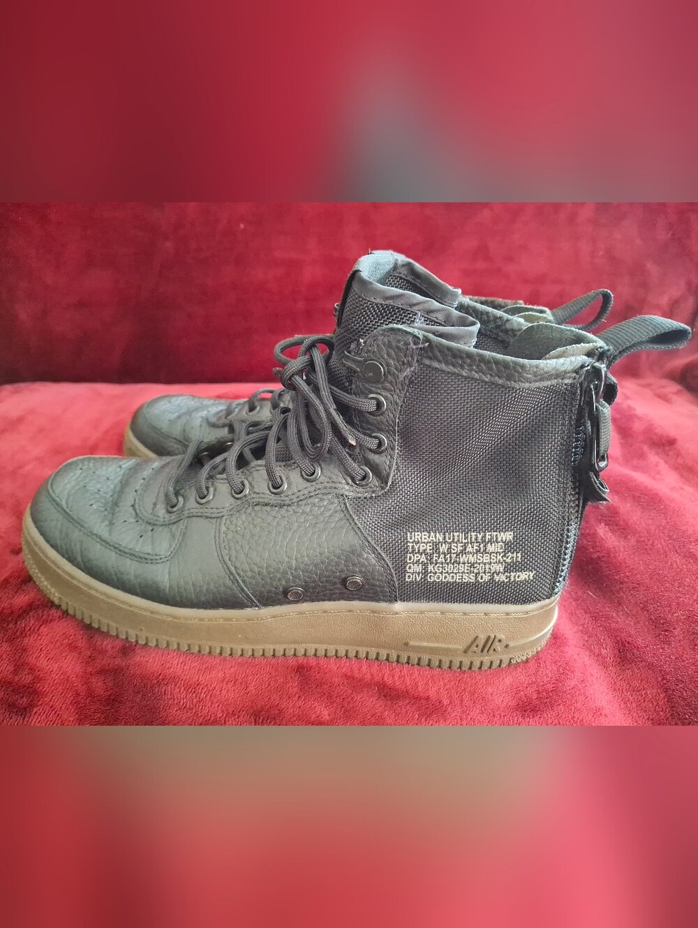 Men's NIKE SF Air Black Hazel High-Top Military Style Sneakers Size 10